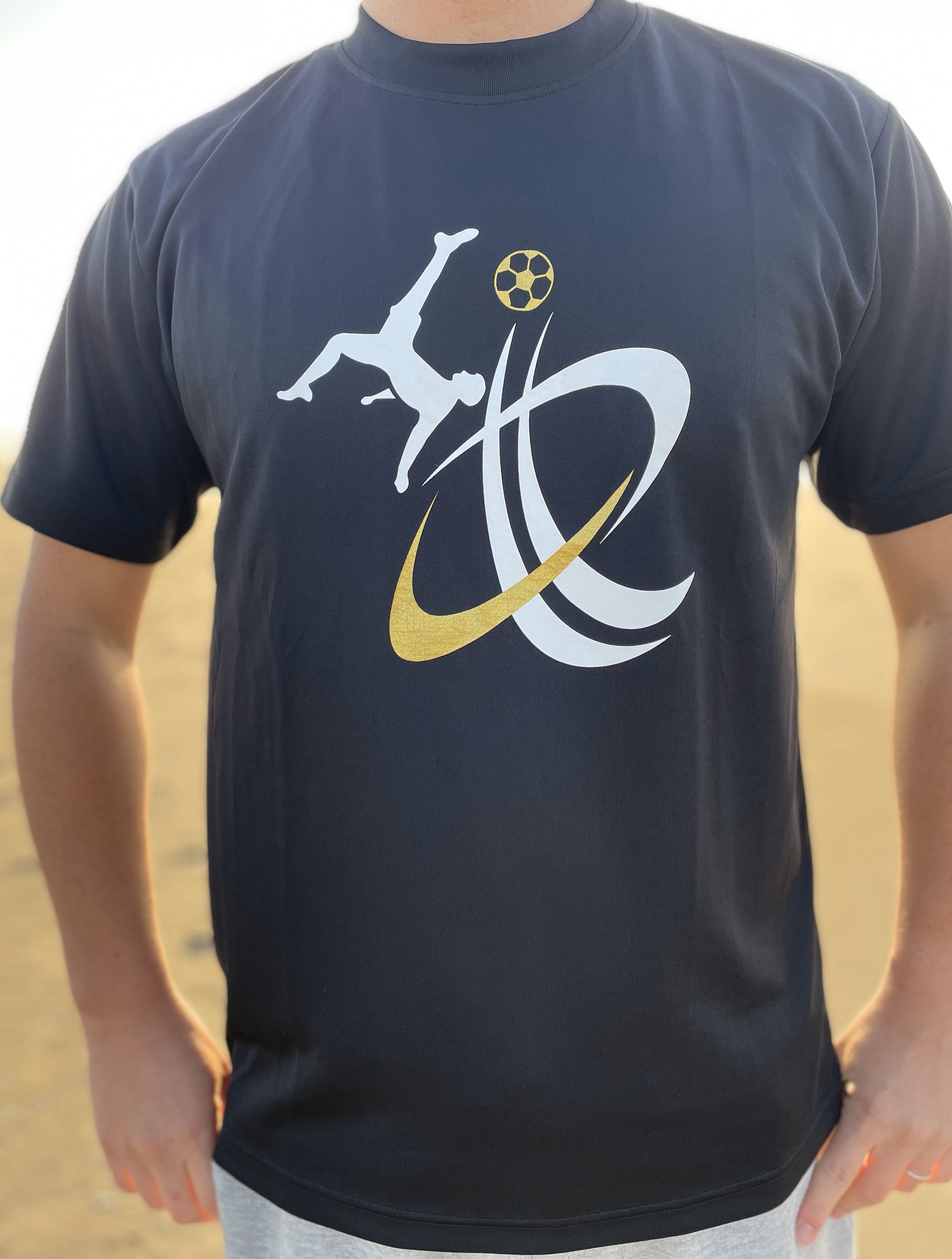 サッカー・ドライシャツ（Color：黒）、タグ無し☆税込、送料込