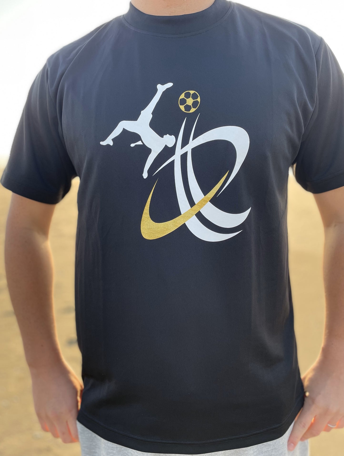 サッカー・ドライシャツ（Color：黒）、タグ無し★税込、送料込