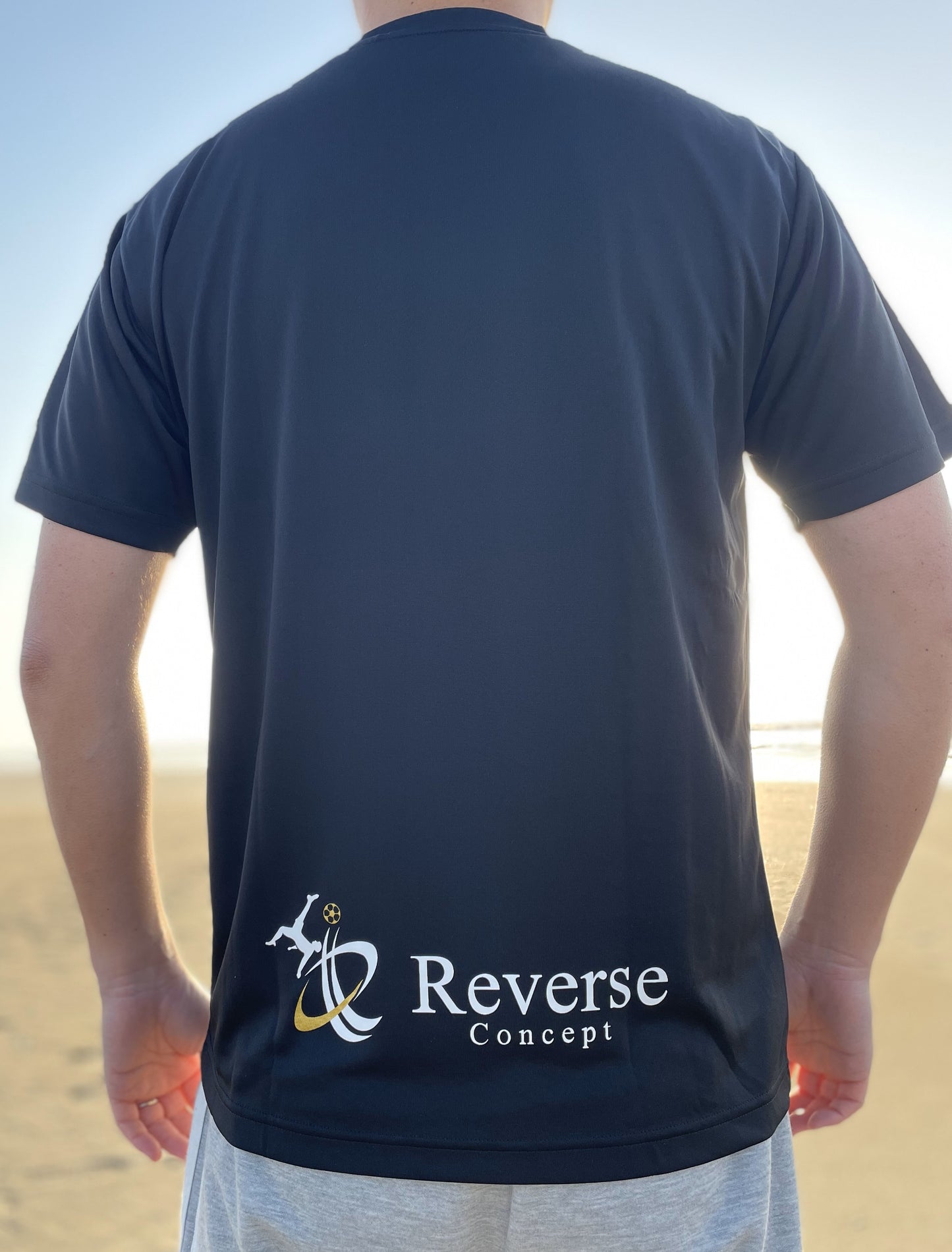 サッカー・ドライシャツ（Color：黒）、タグ無し★税込、送料込