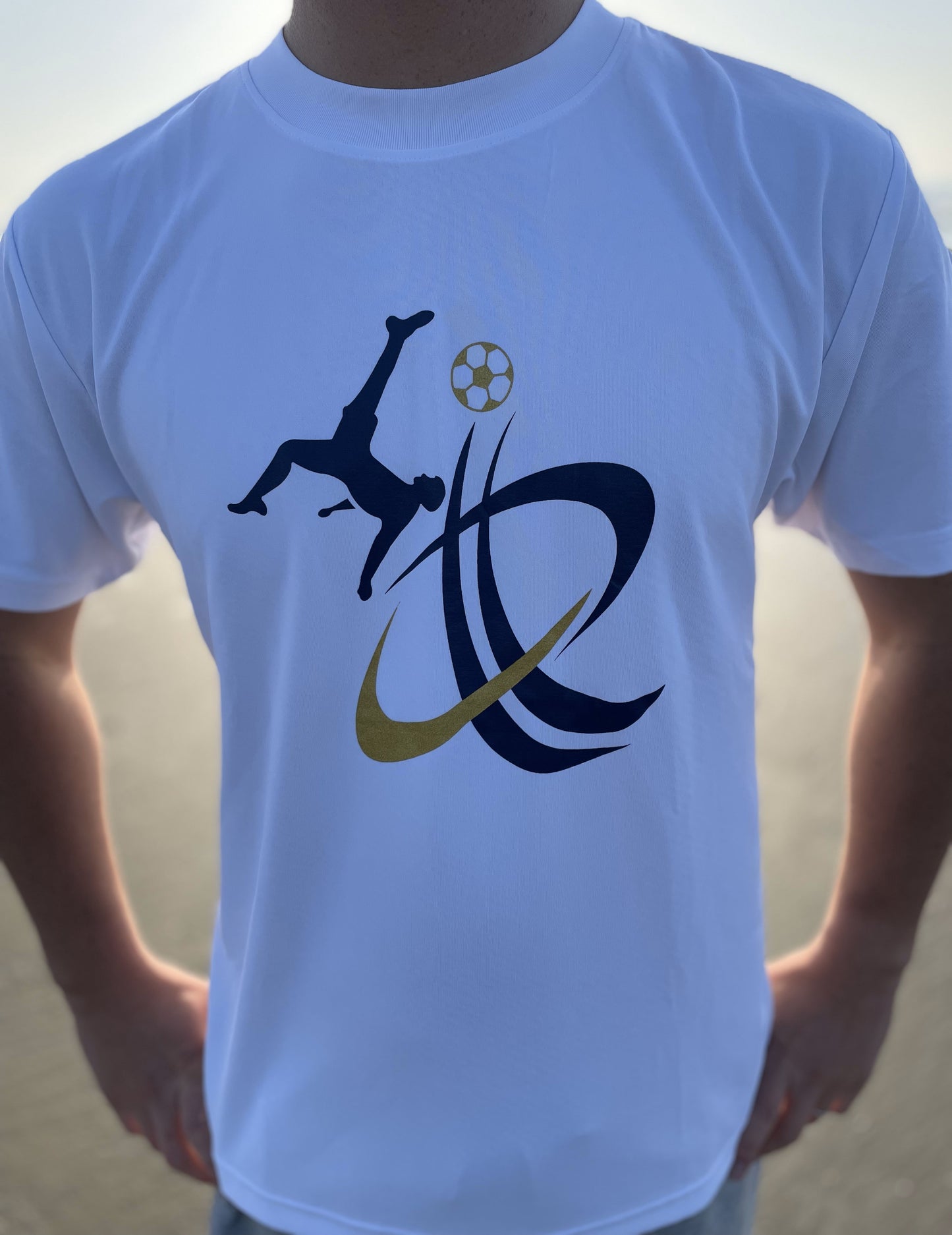 サッカー・ドライシャツ（color：白）、タグ無し★税込、送料込