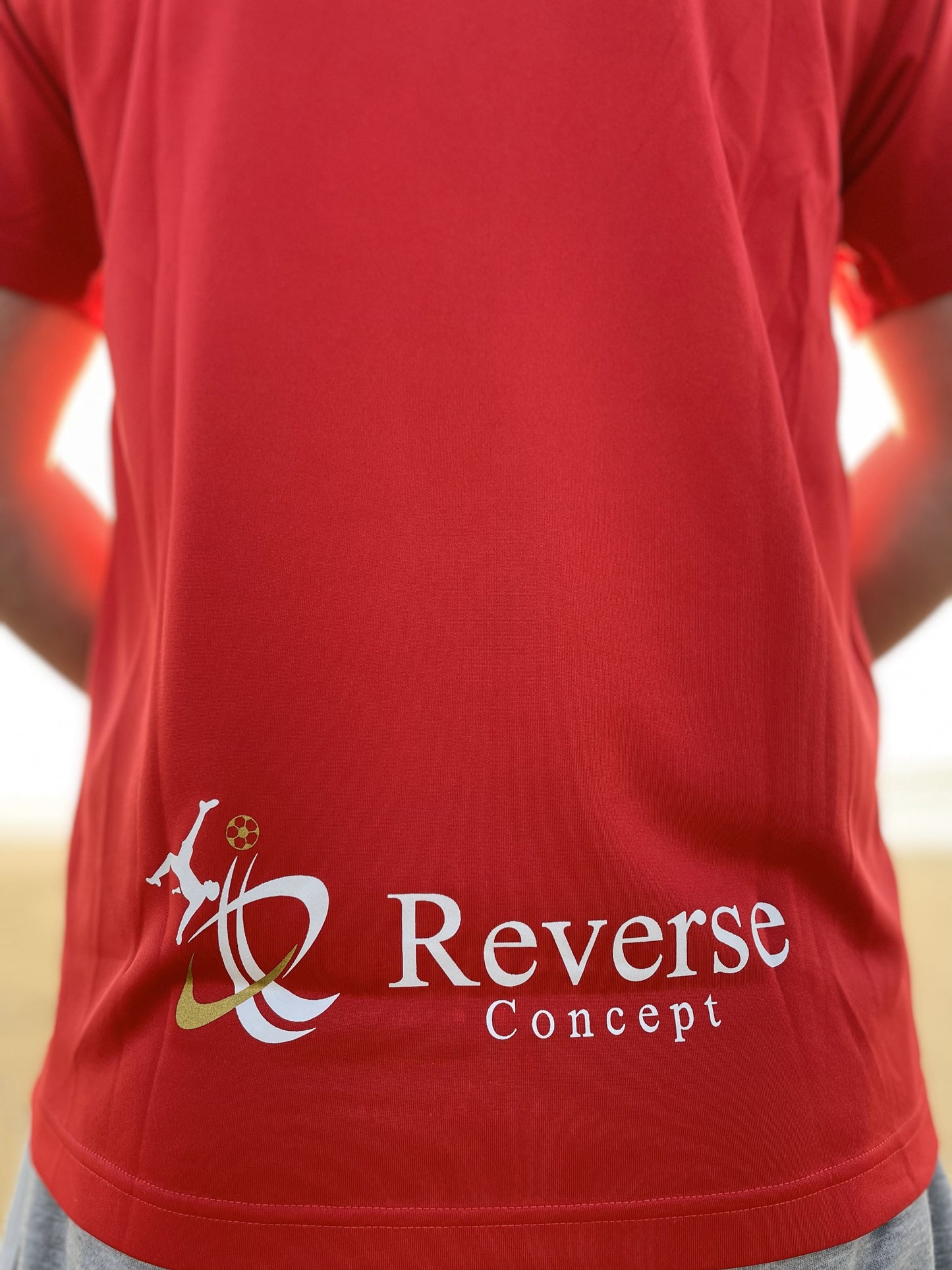 サッカー・ドライシャツ（Color：赤）、タグ無し★税込、送料込